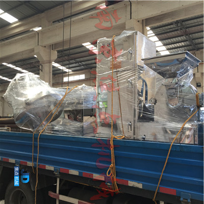 粉碎機、混合機與真空上料機搭配，解決你的問題